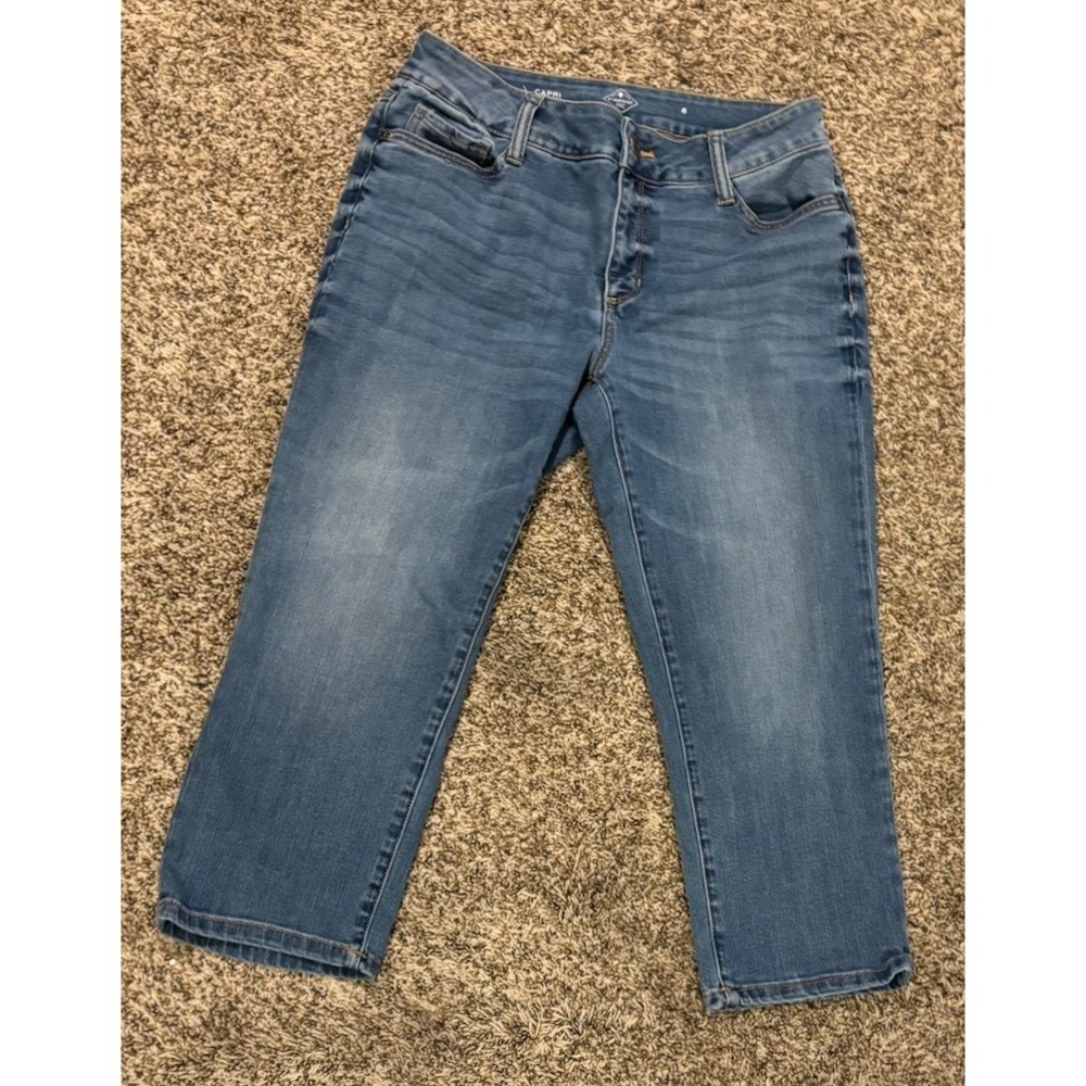 St. John’s Bay Blue Jean Denim Cropped Capri Pants Medium Wash Women’s Size 8
